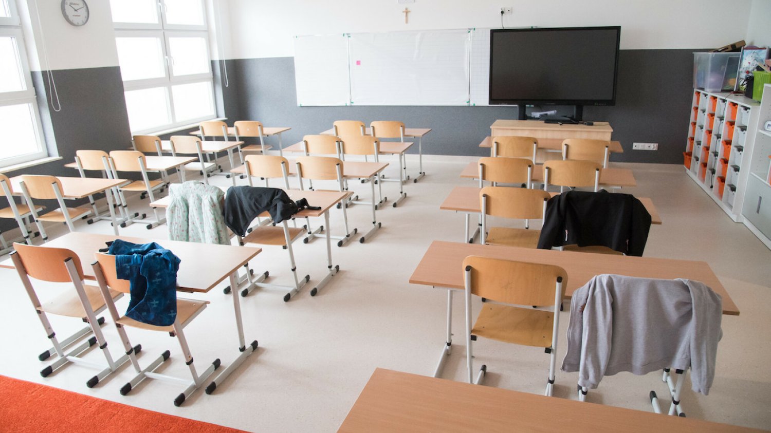pusta klasa w szkole pusta klasa w szkole