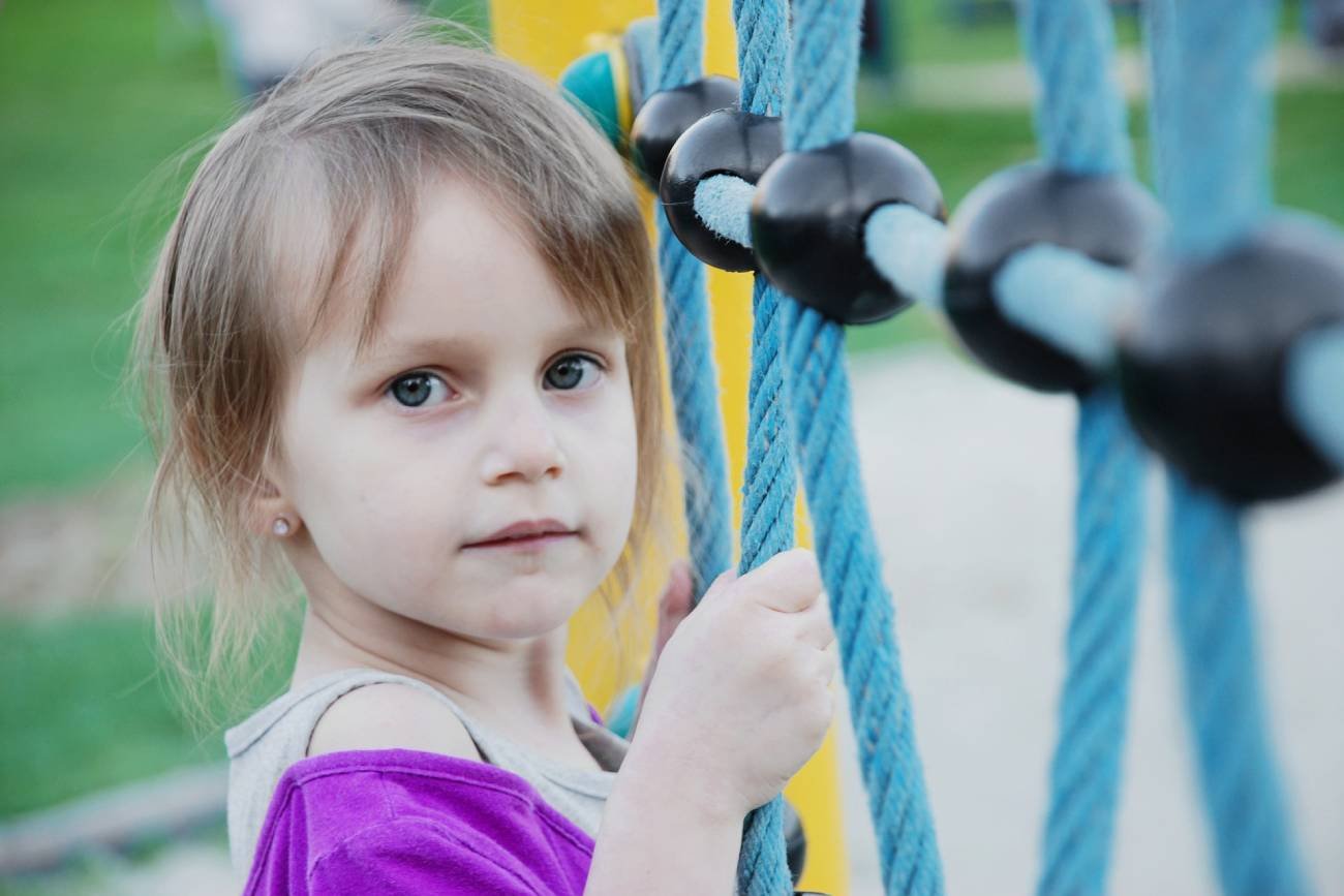 przebodźcowanie, wysoko wrażliwe dziecko, trudne dziecko, wysoko wrażliwa osoba, frustracja dziecka, niegrzeczne dziecko