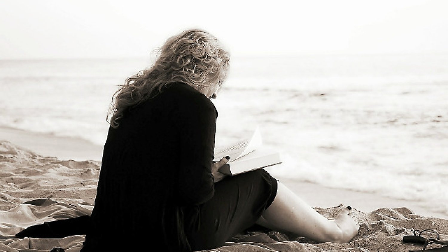 Fot. Flickr / [url=https://pixabay.com/en/read-book-reading-literature-books-369040/]makunin[/url] / [url=https://pixabay.com/en/service/terms/#usage]CC0 Public Domain[/url]