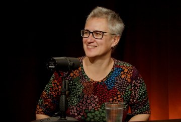 Agnieszka Stein jest psycholożką, autorką książek i webinarów dla rodziców.