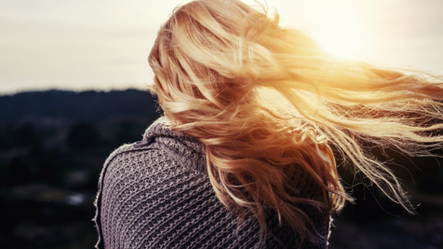Fot. Pexels / [url=https://www.pexels.com/photo/sunset-sunny-sun-women-54566/]Michael Fertig[/url]/[url=https://www.pexels.com/photo-license/]CC0 License[/url]