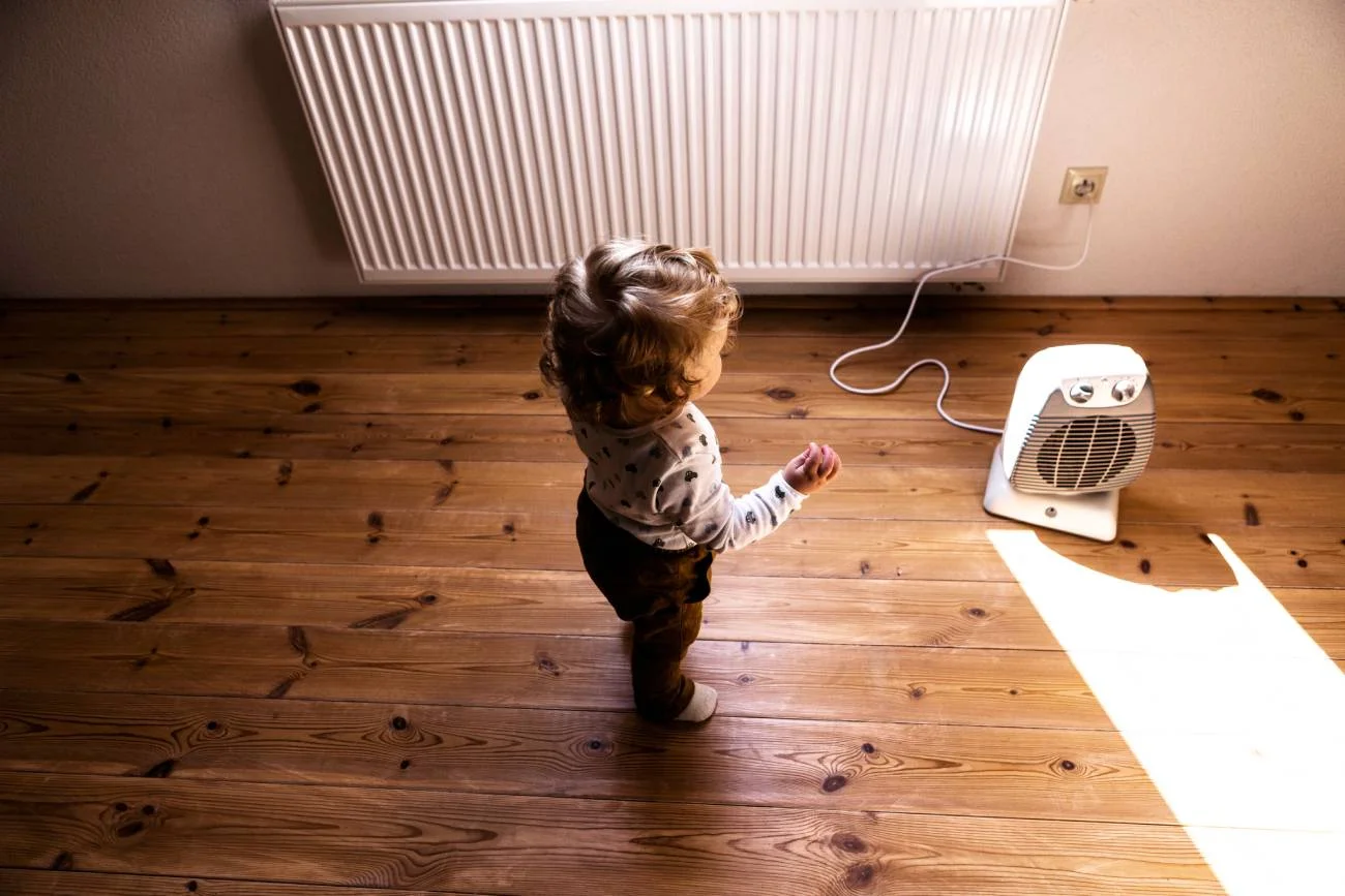 jaka temperatura w domu, jaka temperatura w domu w dzień, jaka temperatura w domu nocą, jaka temperatura w domu zimą, jaka temperatura w domu podczas kąpieli niemowląt
