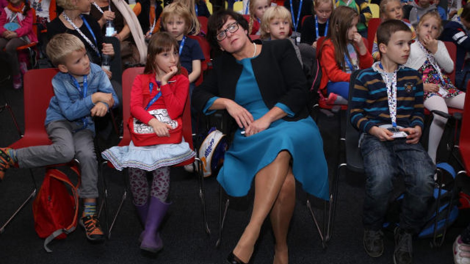 Minister edukacji Joanna Kluzik-Rostkowska namawia rodziców, by ci żądali od dyrektorów szkół zapewnienia opieki dla dzieci w czasie przerwy świątecznej.