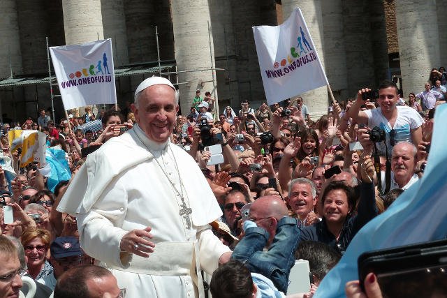 Zdaniem papieża Franciszka zbyt duża liczba dzieci, gdy nie ma ku temu warunków, to nieodpowiedzialność.