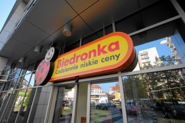 Ozdobna lampa we wrześniowej ofercie Biedronki.
