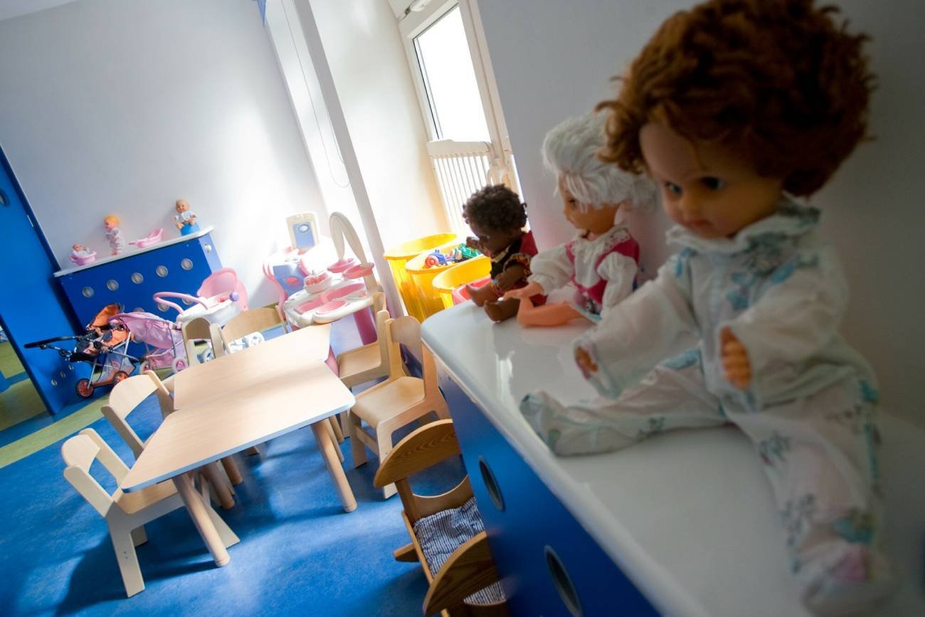 Sala z zabawkami w żłobku.