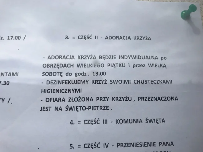 Próby komunijne odwołane, bo ojciec organisty przyniósł koronawirusa do domu