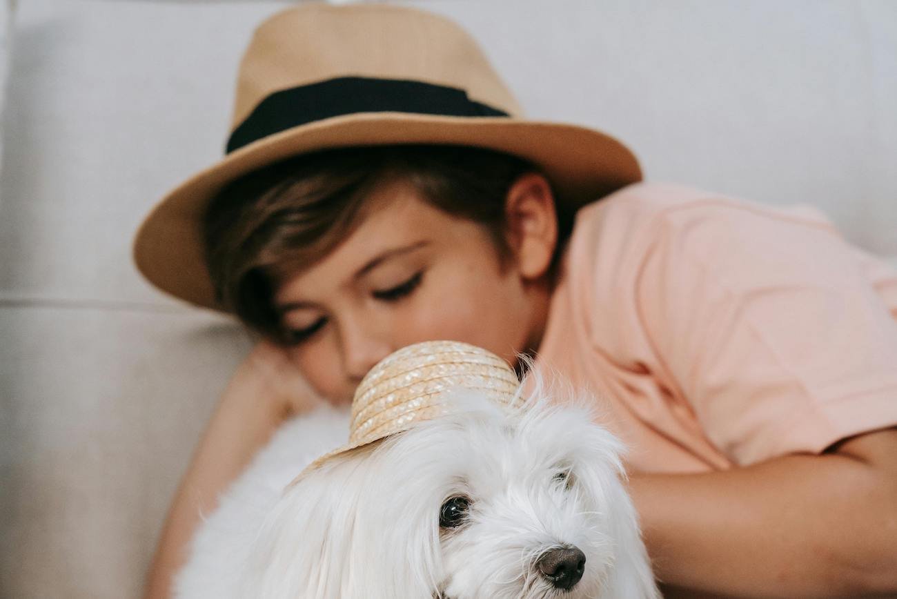 Dziecko się nudzi, ja się frustruję – i nie zamierzam się za to biczować. To też są wakacje