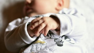 Przytulanie dziecka a rozwój mózgu Przytulanie dziecka a rozwój mózgu