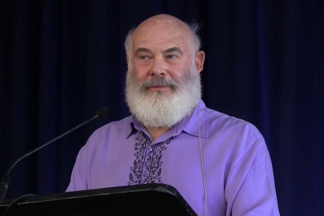 Fot. Screen z Youtube / [url=https://www.youtube.com/watch?v=YRPh_GaiL8s]Andrew Weil, M.D.[/url]