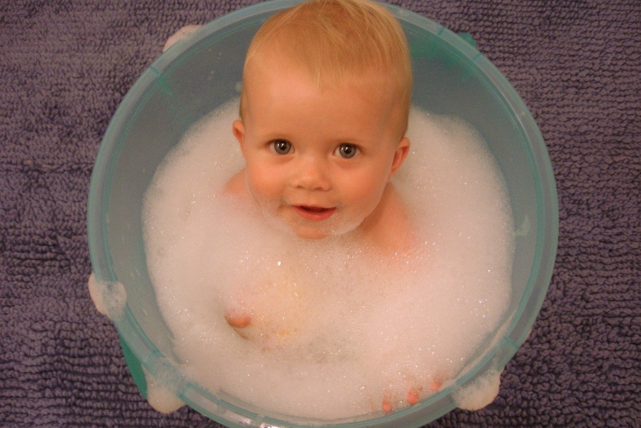 Jak zrobić pianę do kąpieli bez płynu