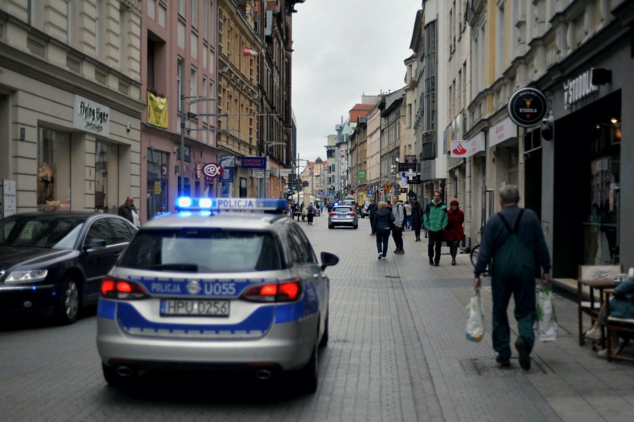 Poznań: policja zatrzymała właścicieli kliniki medycyny estetycznej Poznań: policja zatrzymała właścicieli kliniki medycyny estetycznej