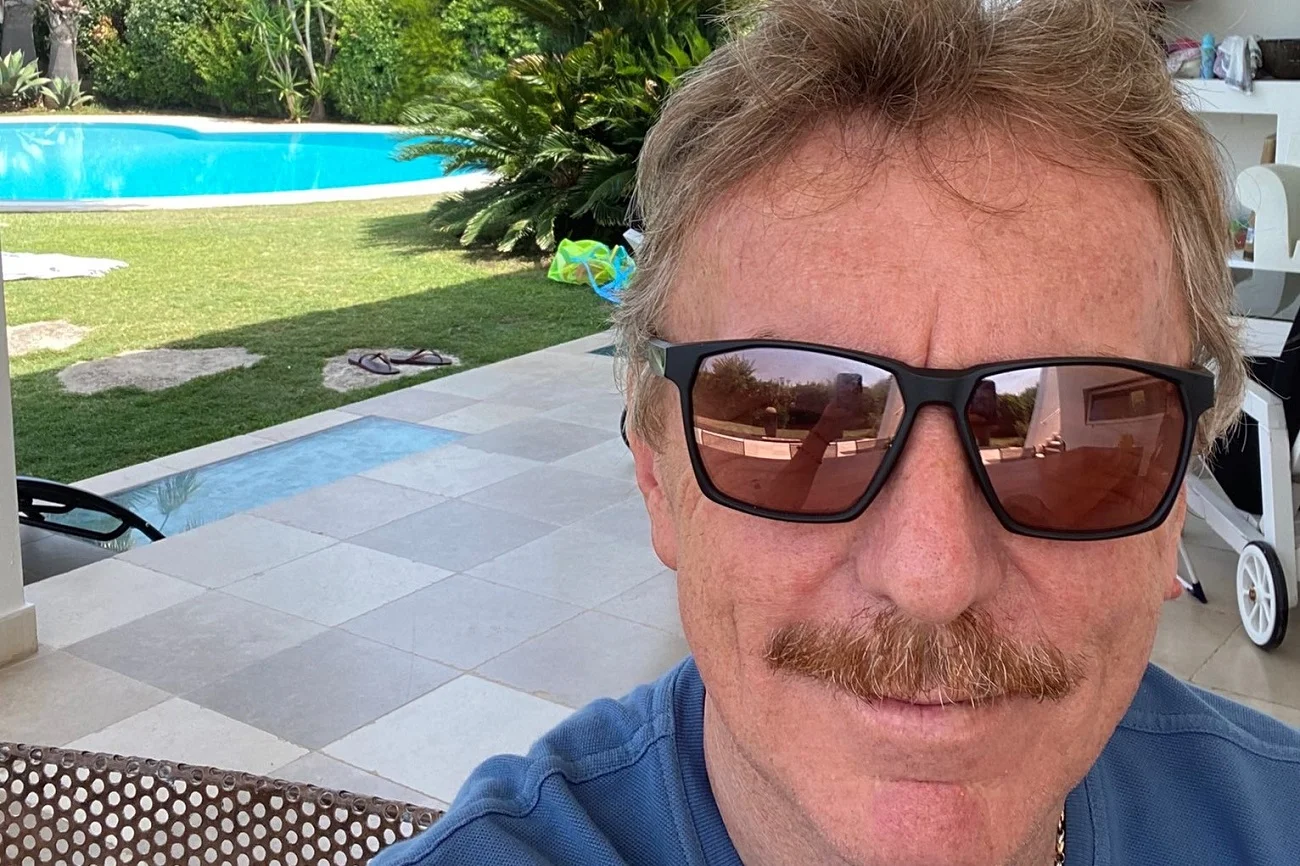 Zbigniew Boniek pokazał, jak jego wnuk bawi się w ogrodzie, w sieci zawrzało!