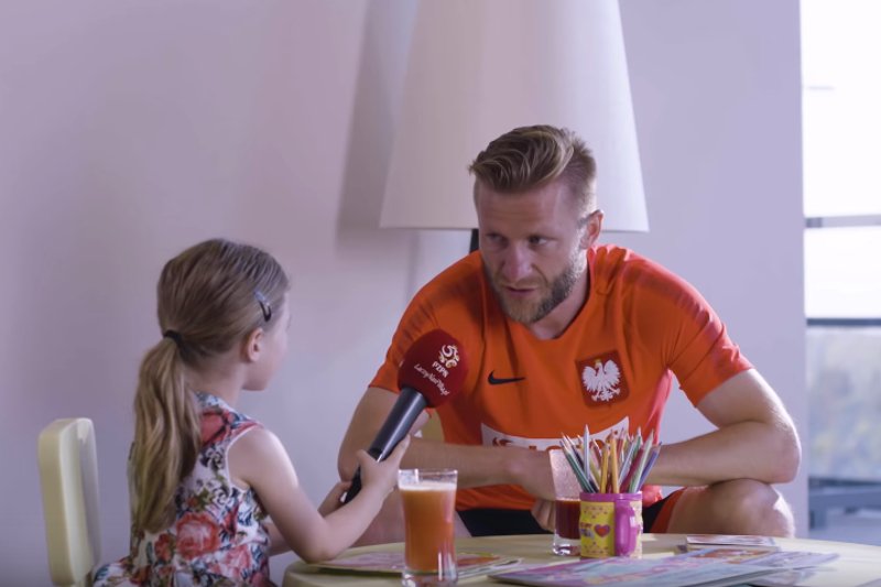 Wywiad 6-letniej Laury z piłkarzami podbija sieć.