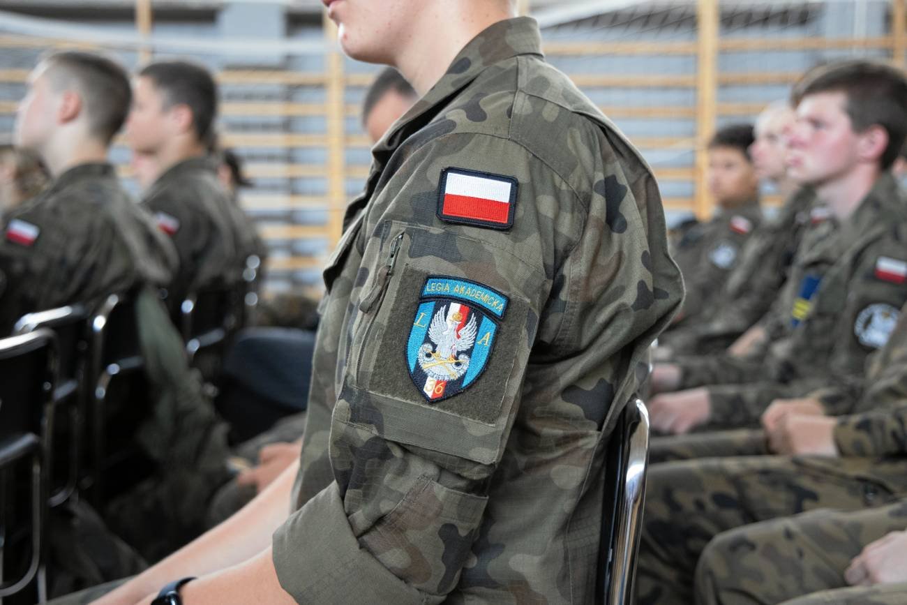 MEN przygotowuje uczniów na wojnę. W szkołach pojawi się nowy podręcznik