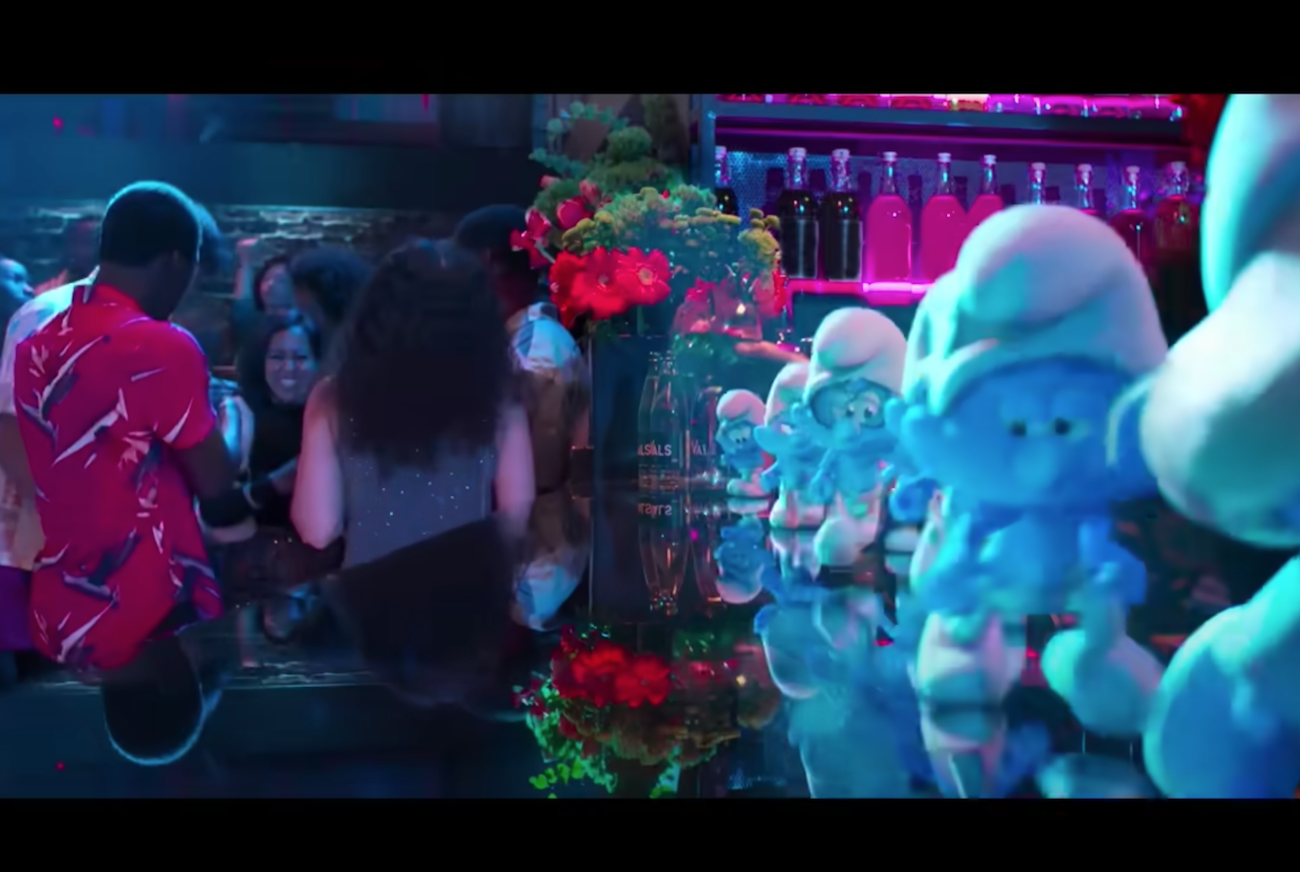 "Smerfy. Wielki Film" i scena, która nie powinna trafić do bajki. Z czym oswajamy dzieci?