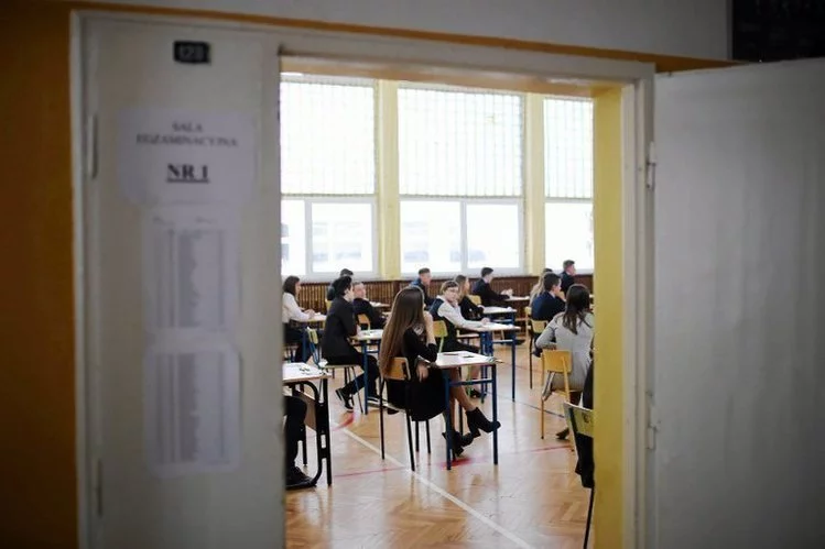 Egzamin ósmoklasisty a dodatkowy przedmiot 2021/2022