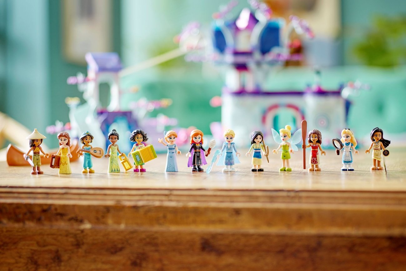 Zestawów klocków powstało już tyle, że można mieć problem, który z nich wybrać na prezent. Przedstawiamy 10 najnowszych modnych zestawów LEGO.