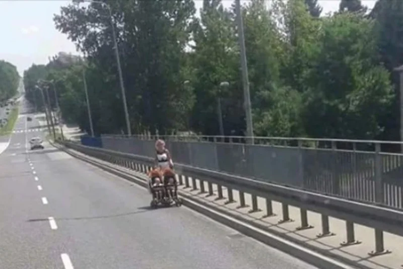 Jak w tej sytuacji miała poradzić sobie mama dwójki dzieci?