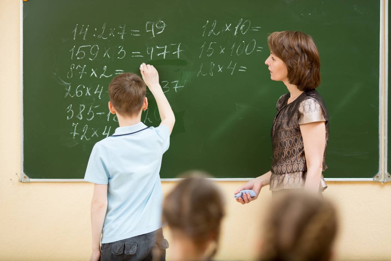 Nauczycielka zrezygnowała z prac domowych. Reakcja rodziców jest zastanawiająca