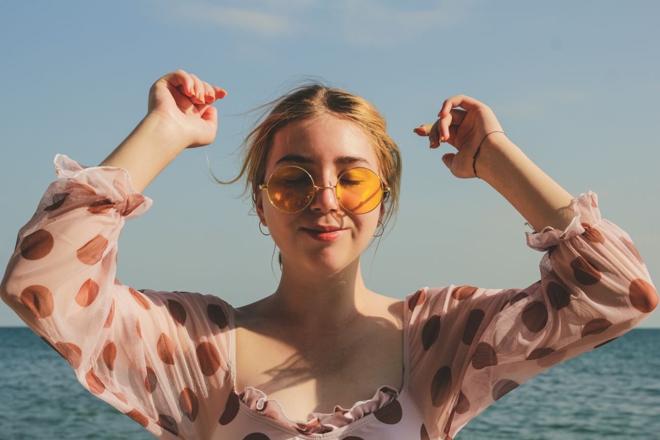 Nastolatki nad wodą