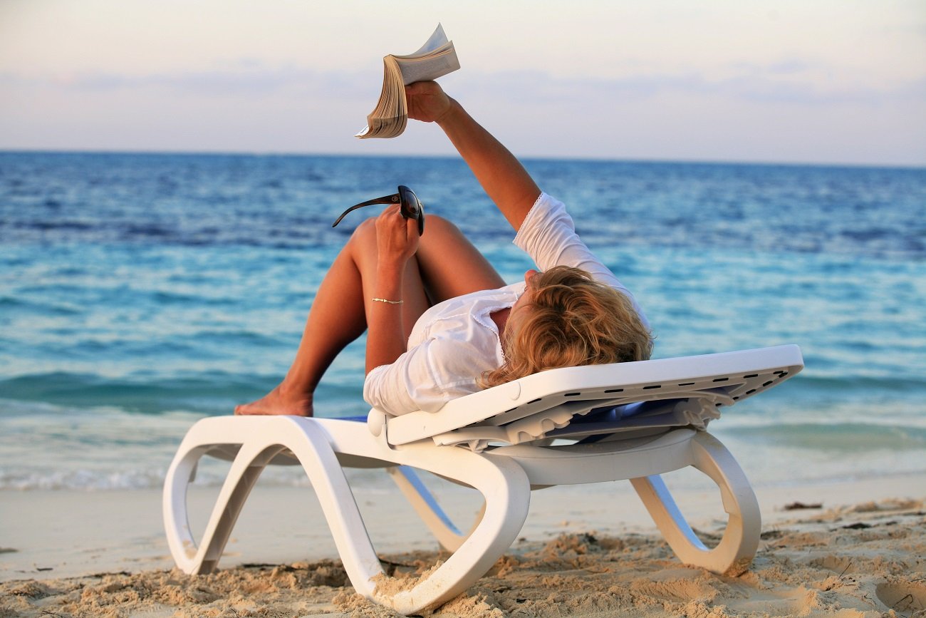 Kobieta na leżaku Kobieta na leżaku