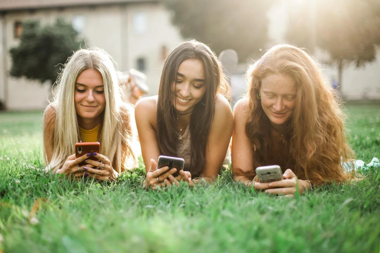 smartfon social media dzieci