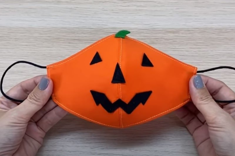 Maski ochronne na Halloween - zainspiruj się tymi pomysłami