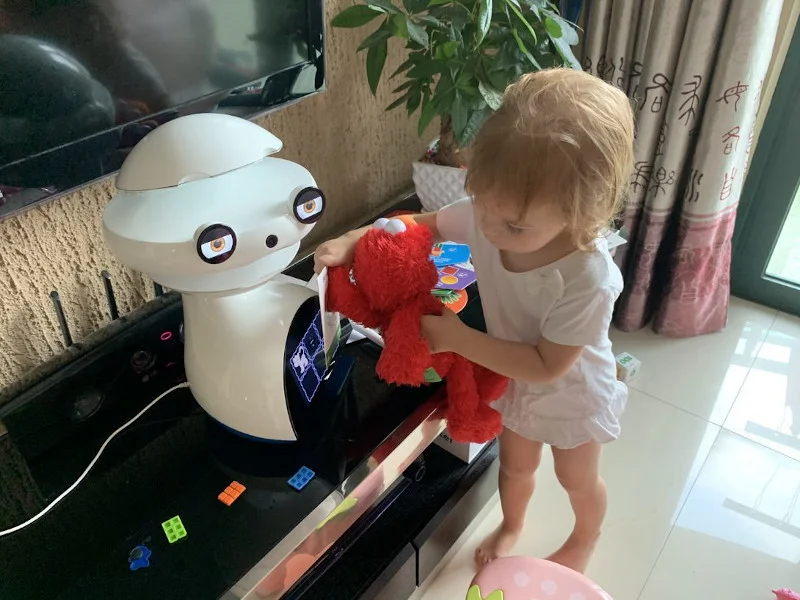 Roboty w nauce małych dzieci i dzieci z problemami rozwojowymi