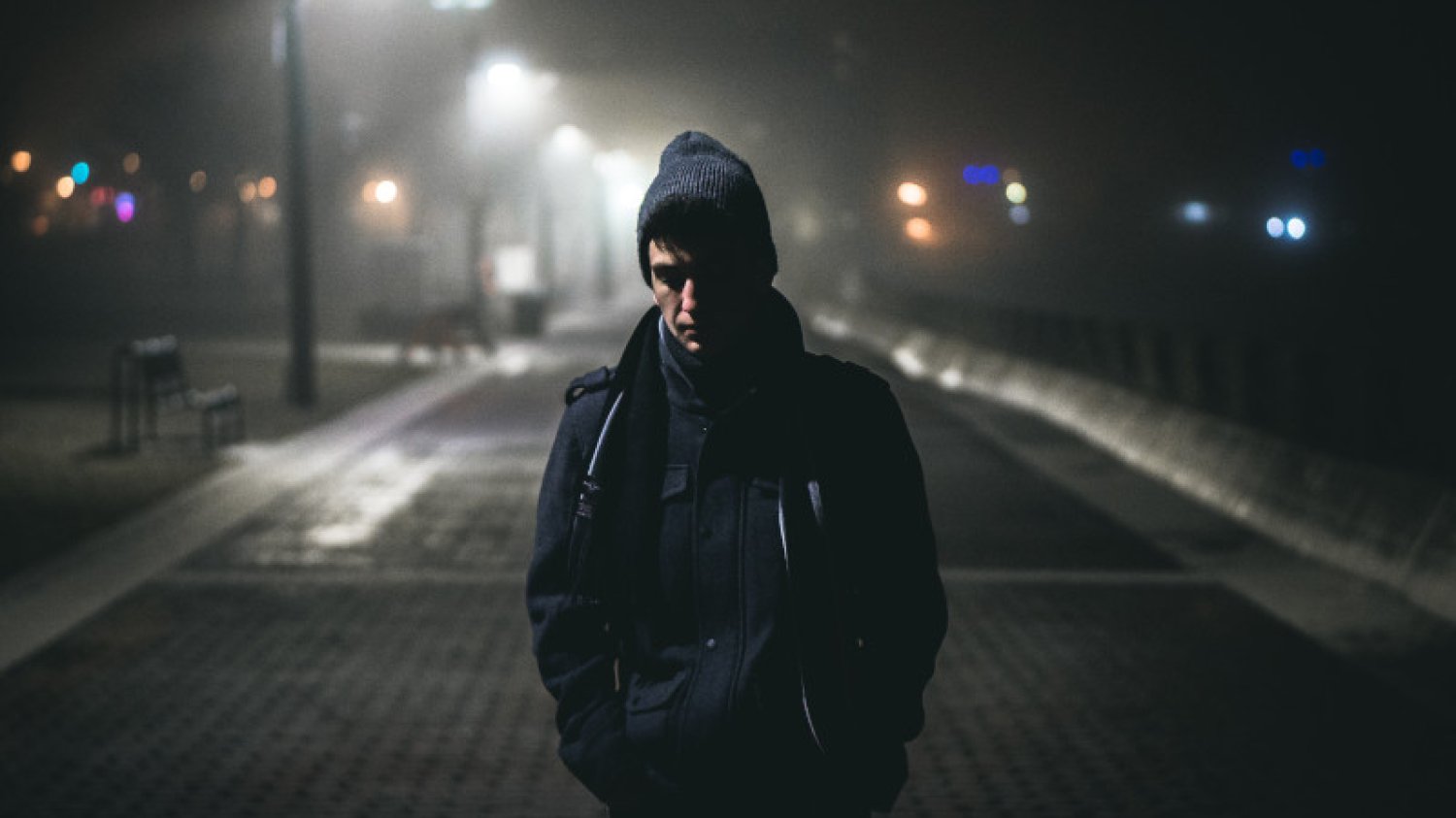 Artur miał 12-lat, gdy poznał 38-letniego mężczyznę. "Dawał mi miłość, ale ceną był seks".