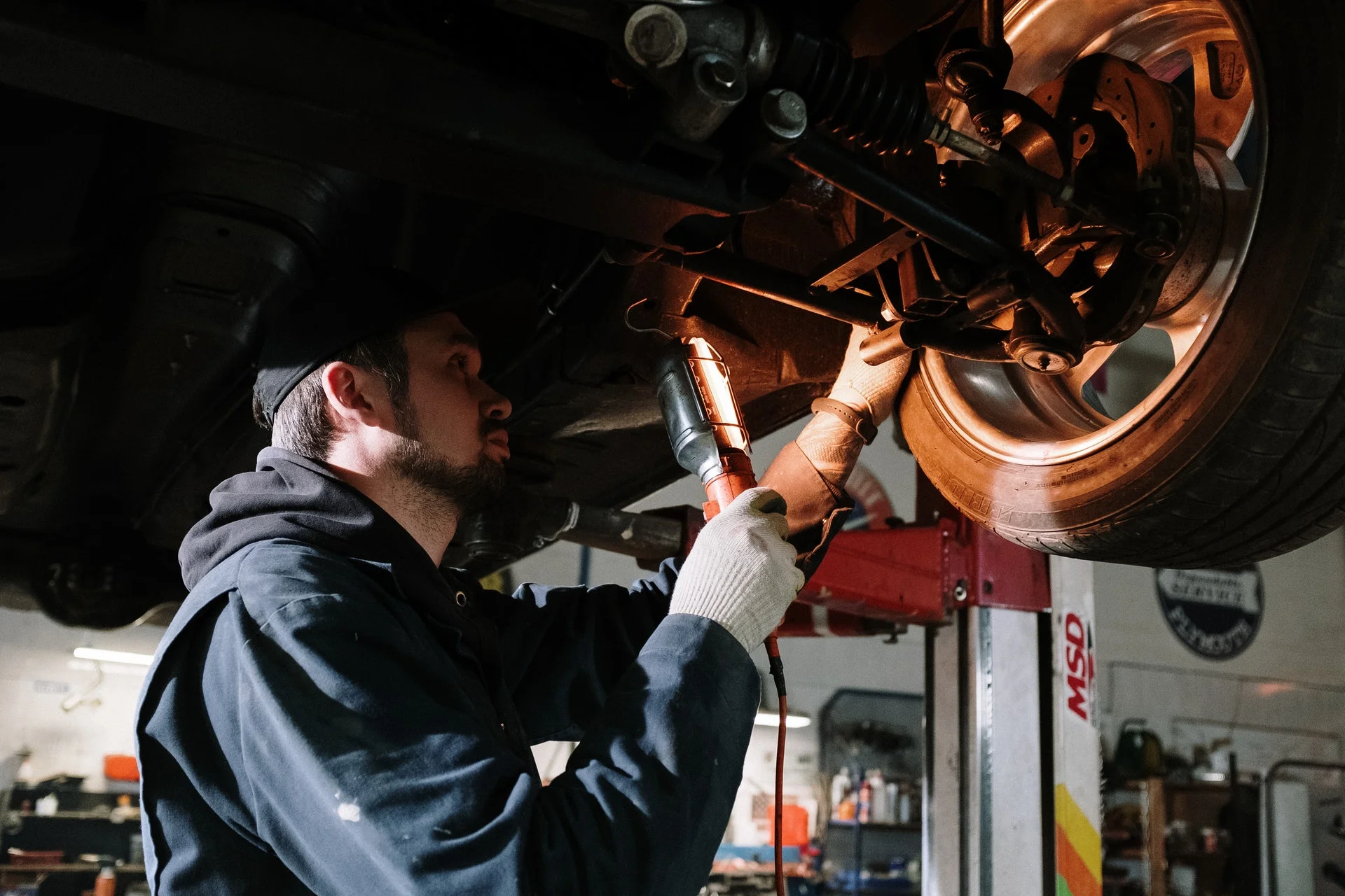 badanie techniczne auta, koszt badania technicznego, przegląd samochodu, ile kosztuje, gdzie zrobić przegląd, co dyskwalifikuje auto na przeglądzie