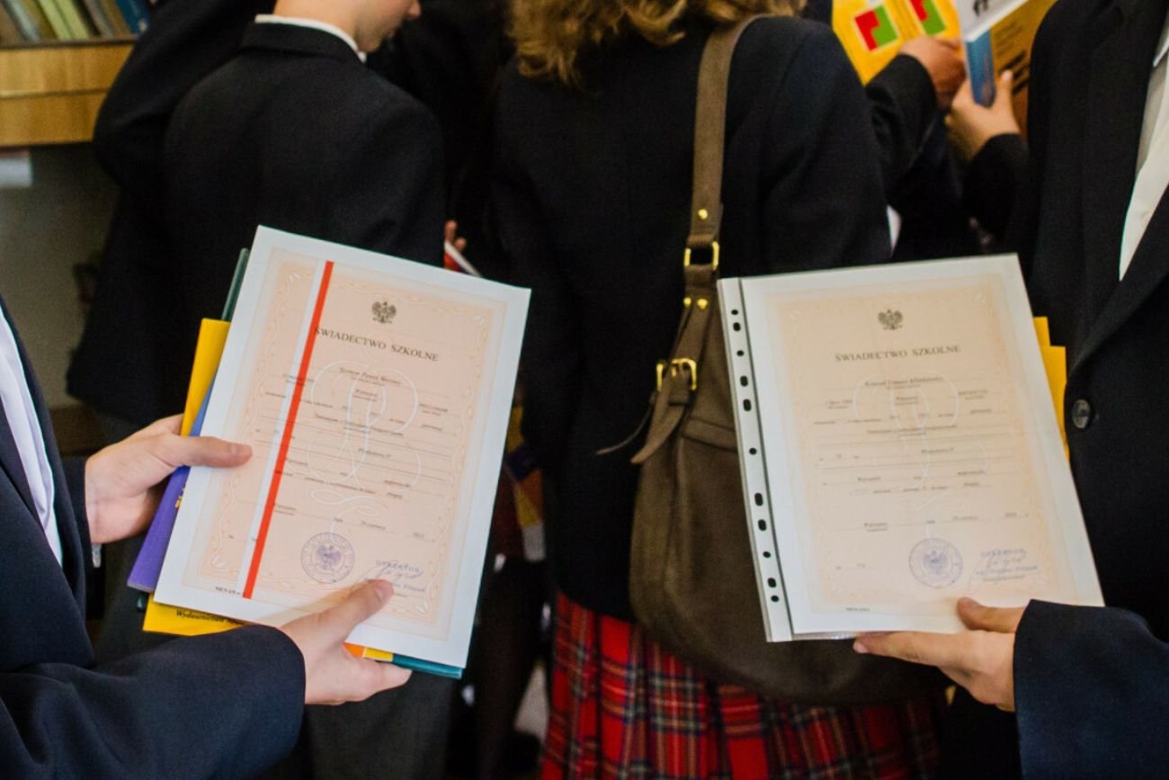 "Nie mam paska, starałem się. Jestem nikim", mówi Maciek. Ta praktyka niszczy dzieci