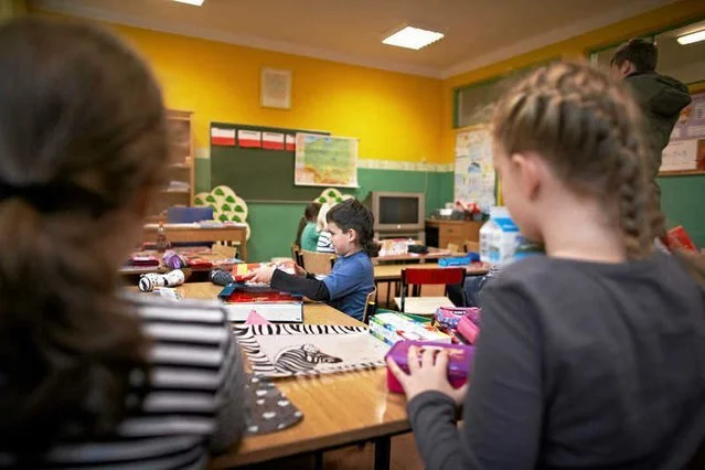 Kontrola Sanepidu wykryła bakterie kałowe w szkole podstawowej w Warszawie