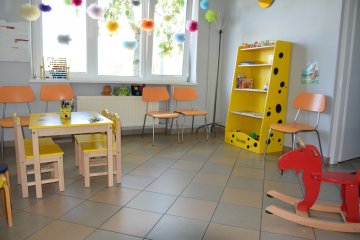 "Serenada dla dzieci" to ogólnopolska akcja tworzenia przyjaznych miejsc dla dzieci w szpitalach na terenie Polski. Jej pomysłodawcą i organizatorem jest Spółdzielcza Mleczarnia Spomlek.