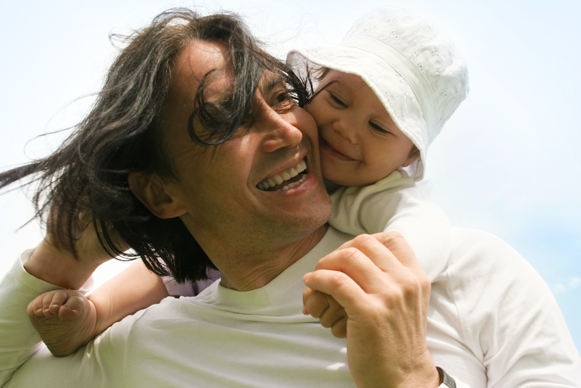 Może to głupie, ale jestem zazdrosna o własne dziecko. Mąż mnie nigdy tak nie traktował