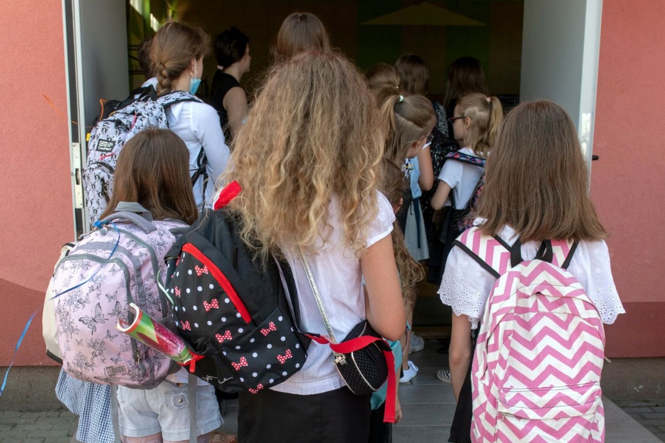 Tak się wychowuje pokolenie "mi się należy". Rodzice na koniec roku powariowali