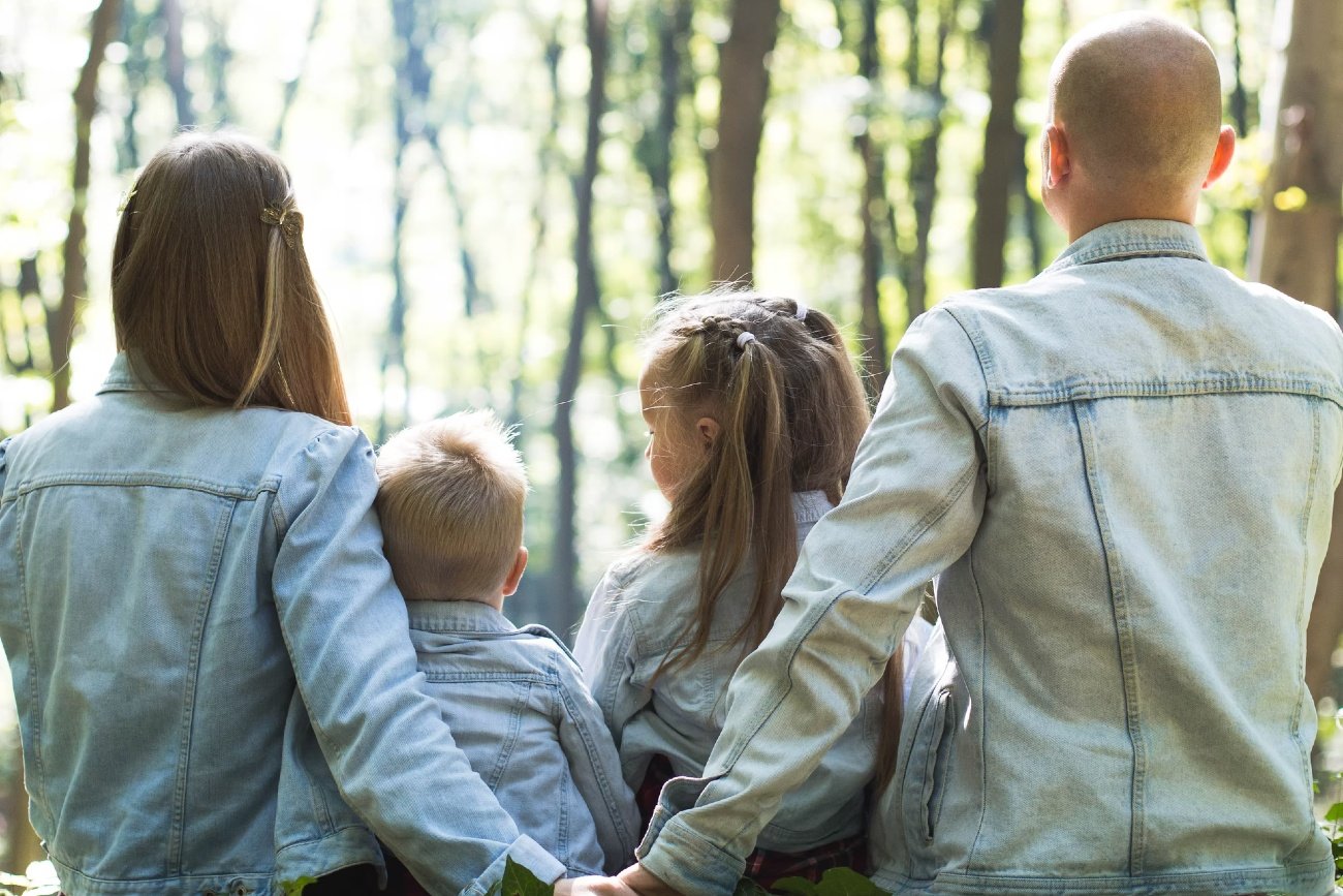 Dla 45 proc. Polek najważniejszą wartością jest rodzina, ale aż 41 proc. nie potrafi powiedzieć co jest dla nich ważniejsze: rodzina czy praca – wynika z badania "Polki 2021. Nowe wartości na nowe czasy" przeprowadzonego na zlecenie Gedeon Richter Polska