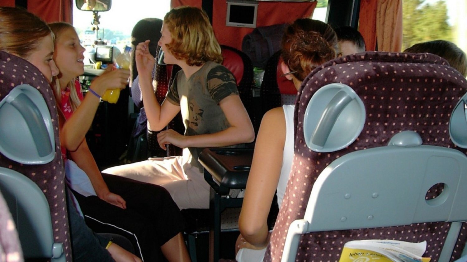 Dzieci w autobusie, kolonie, obóz, wycieczka