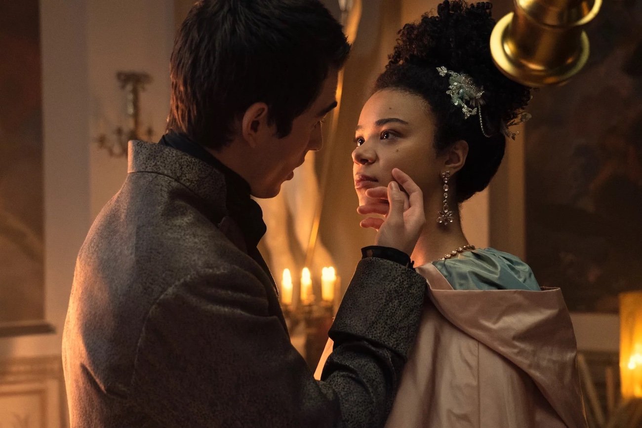 kadr z serialu "Królowa Charlotta. Opowieść ze świata Bridgertonów"