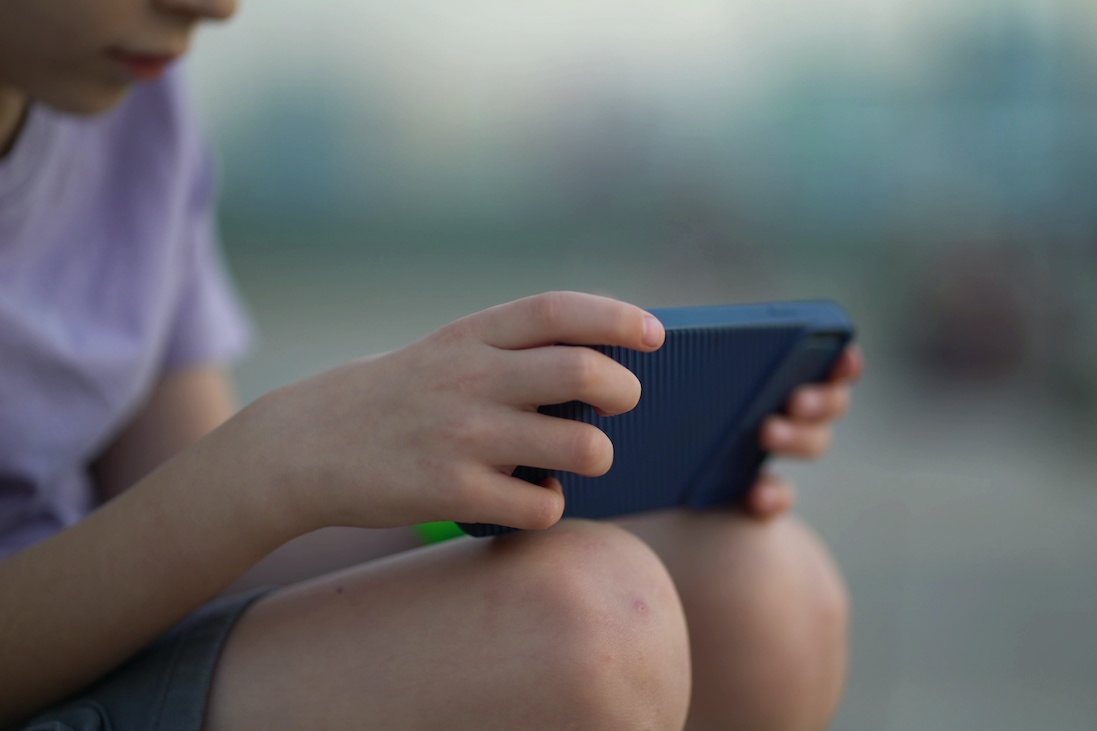 Ta gra działa jak "energetyk dla mózgu". Eksperci ostrzegają: u dzieci rośnie napięcie i agresja