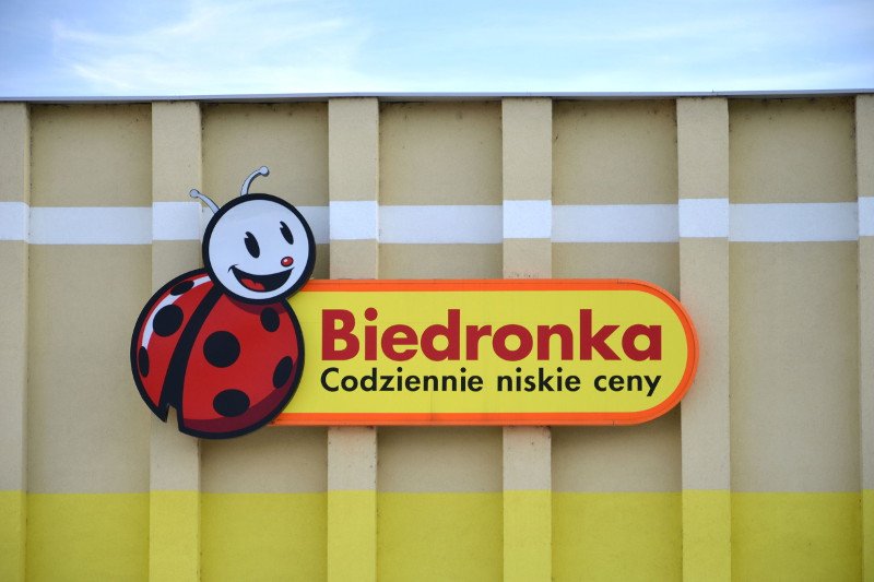 Sklep Biedronka wycofuje jeden z produktów dla dzieci firmy Ontex.