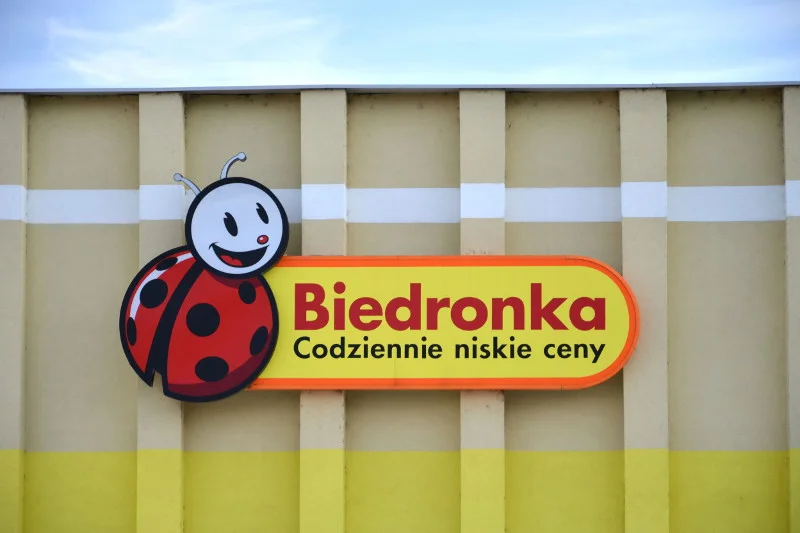 Sklep Biedronka wycofuje jeden z produktów dla dzieci firmy Ontex.