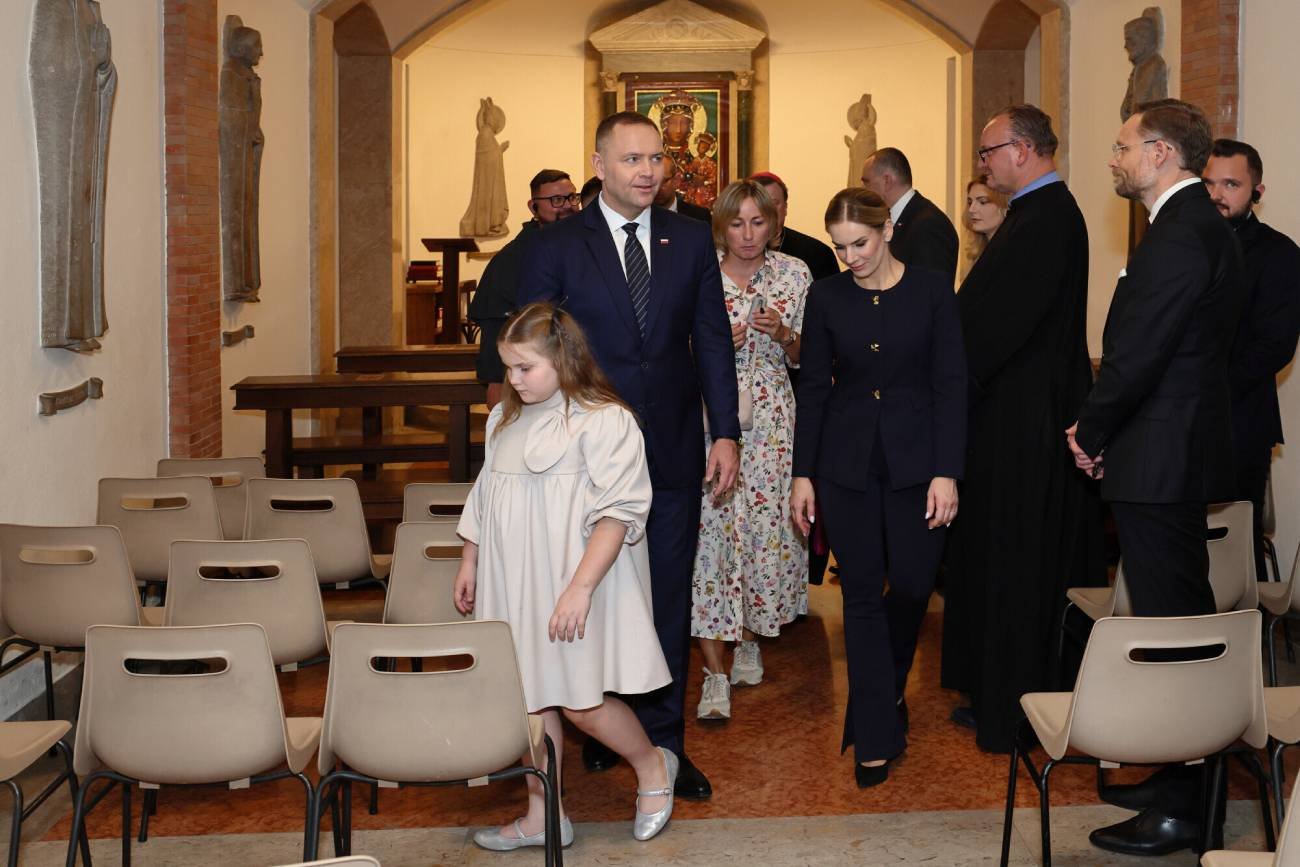Prezydent Nawrocki z żoną i dziećmi w Watykanie