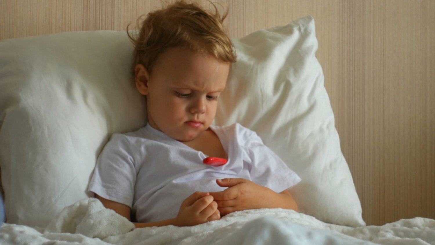 Kaszel, katar i święta w tle. Dzieci chorują najbardziej z powodu głupoty rodziców