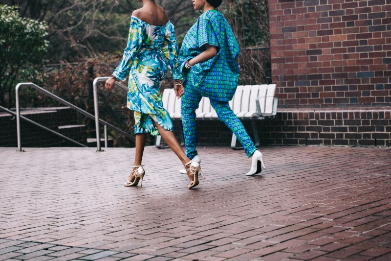 Szpiki znikają z modowych radarów. Kobiety nie chcą już nosić obcasów