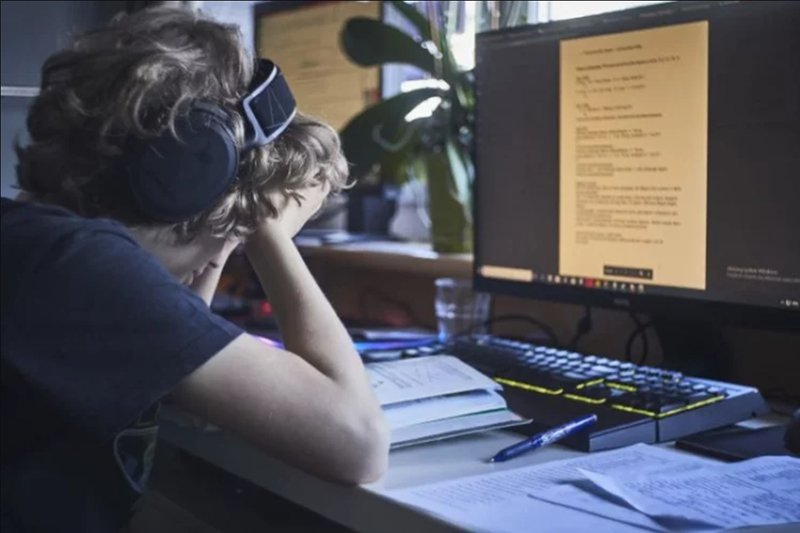 Uczeń został skreślony z listy za odmówienie włączenia kamerki