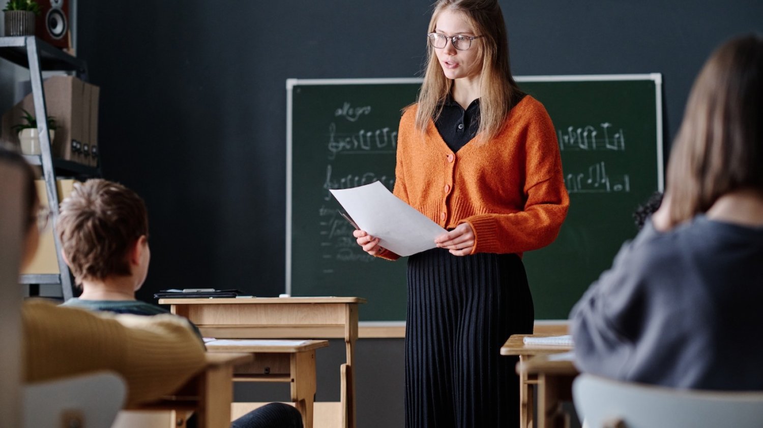 nauczycielka w klasie