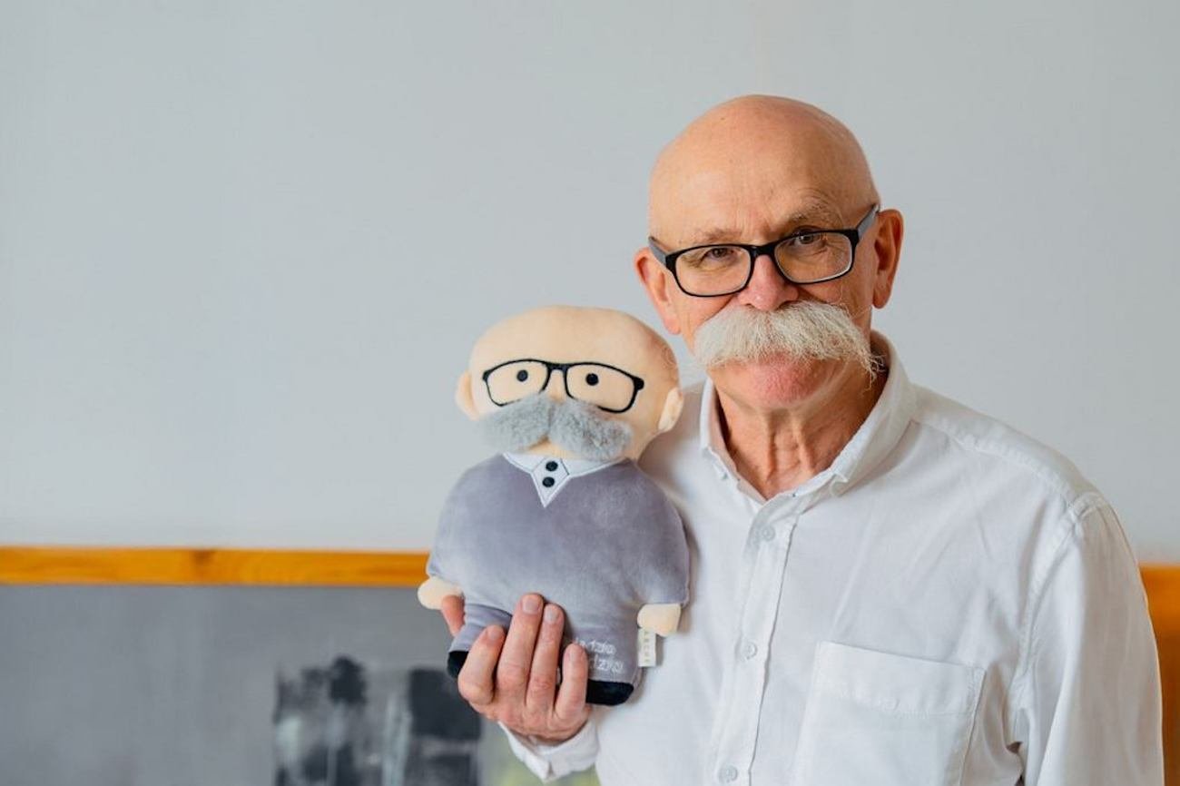 Znany hotelarz kusi Polaków hasłem "Zrób dziecko w hotelu". Prowokacja czy desperacja?