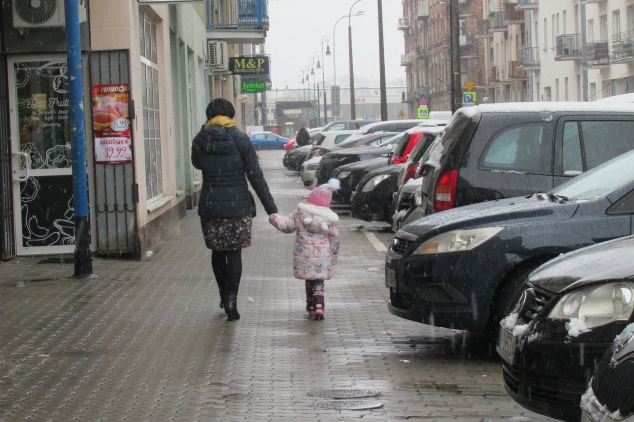 Macierzyństwo rujnuje kariery. Dobrze, iż zrobiono badanie, bo mogłyśmy nie zauważyć