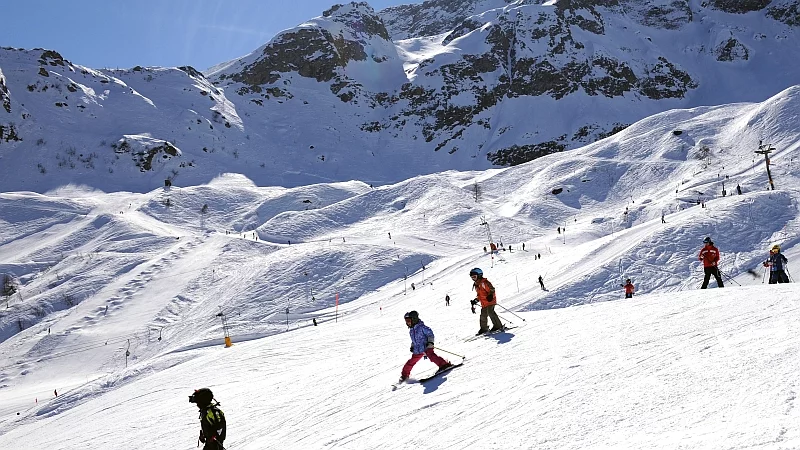 W Szwajcarii nie brakuje snowparków, w których urokami sportów zimowych może cieszyć się też młodsze pokolenie